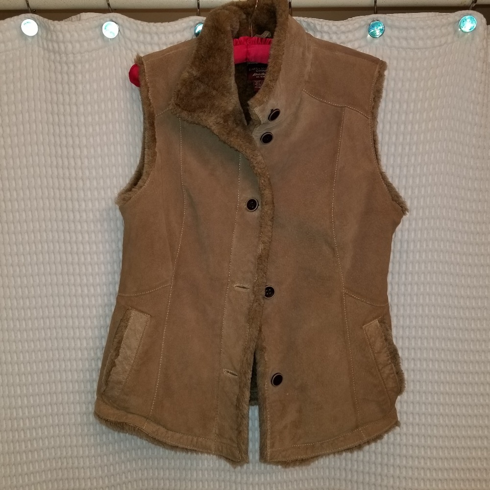 Seattle Suede by Eddie Bauer SZ M WASHABLE!